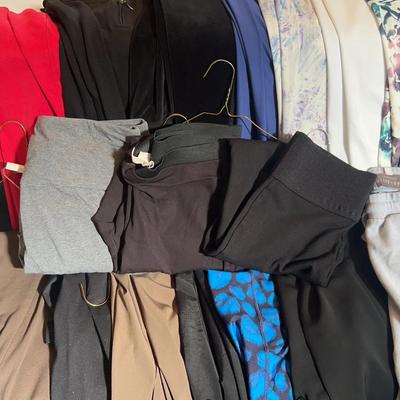 Women’s Lounge & Workout Pants Collection – Sizes M/L