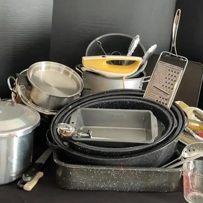 Extensive Cookware & Kitchen Utility Collection Featuring Pressure Cooker, Roasters & More