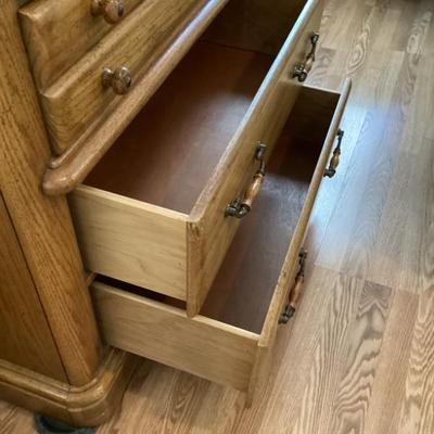 Sale Photo Thumbnail #130