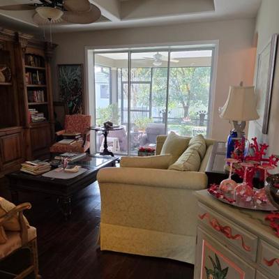 Sale Photo Thumbnail #107