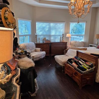 Sale Photo Thumbnail #43