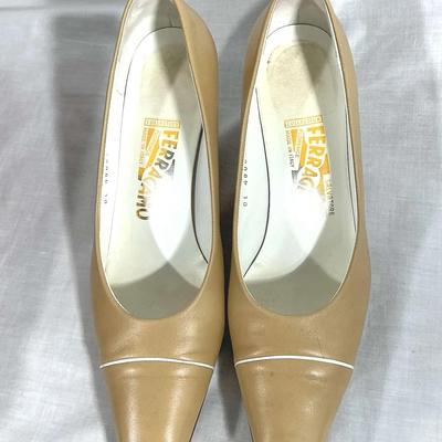 Vintage Ferragamo Kitten Heels 