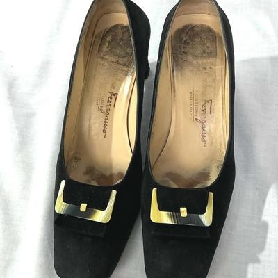 Vintage Ferragamo Black Suede Kitten Heels 