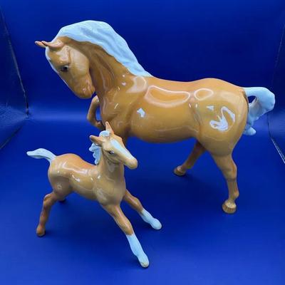 Vintage Beswick Palomino Mare And Foal Horse Figurines