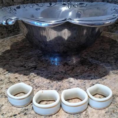 Gorham Ceramic Napkin Holders (4) and Large Lenox Pewter Fruit Bowl