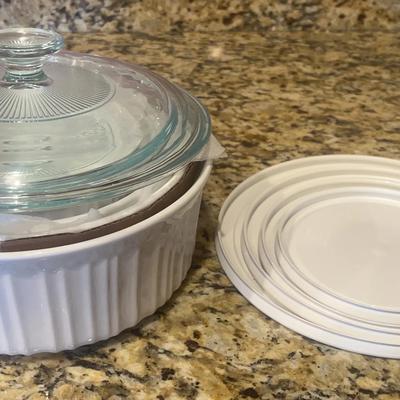CorningWare French White Round Casserole Dishes (4) With 2 Glass Lids And 4 Additional Plastic  Lids