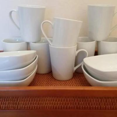 Classic White: Elite Ceramic Mugs (8) and Elite Ceramic Bowls (5)
