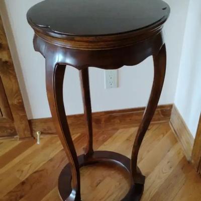 Wood Round Table For Plant Or Display