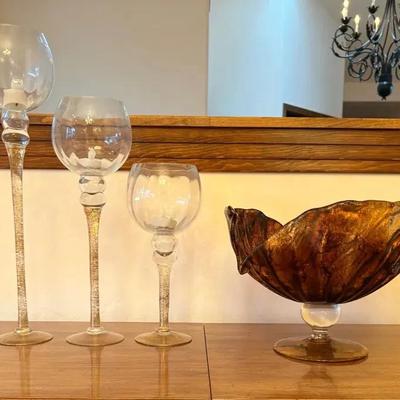  Pretty Metallic Candleholders And Decorative Bowl