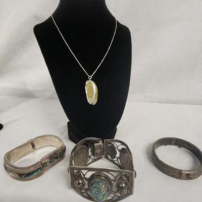 Sterling Iridescent Set