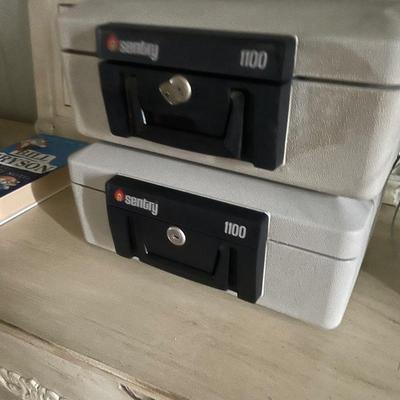 Sale Photo Thumbnail #33