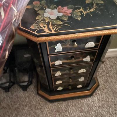 Sale Photo Thumbnail #15