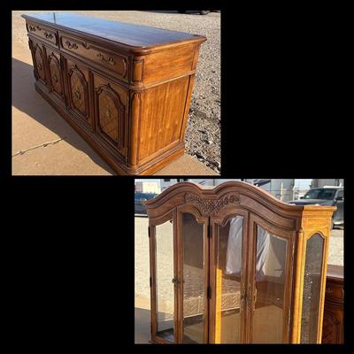 “Thomasville” Solid Oak China Hutch 