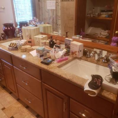 Sale Photo Thumbnail #163