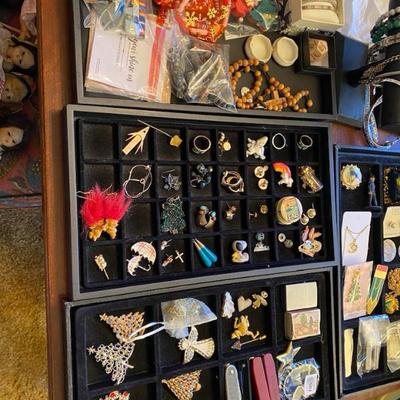 Sale Photo Thumbnail #40