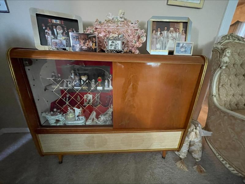 Sale Photo Thumbnail #4