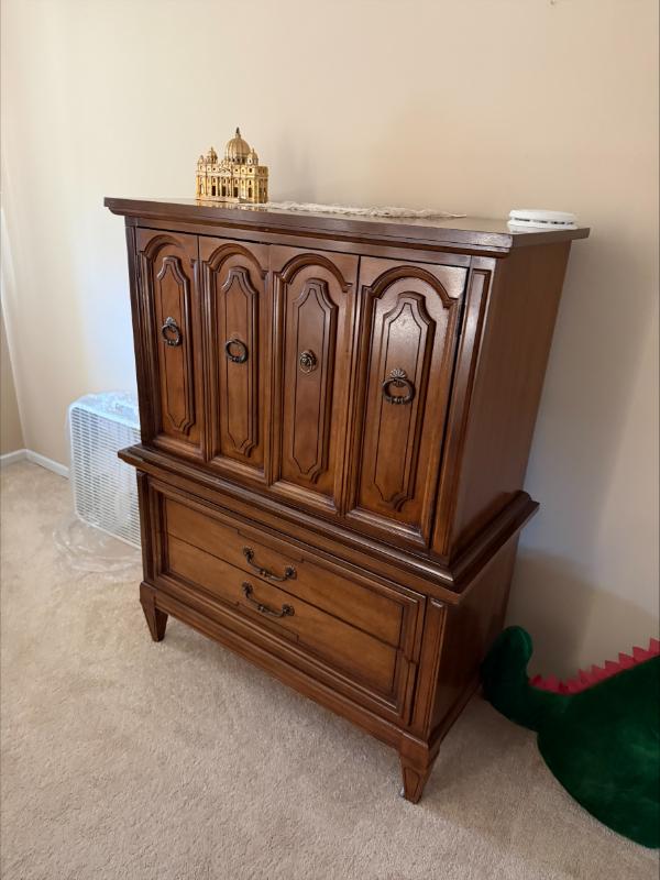 Sale Photo Thumbnail #36