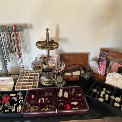 Sale Photo Thumbnail #20