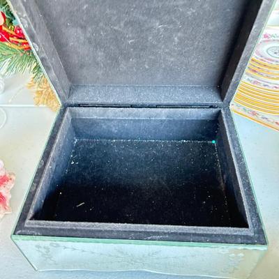 Sale Photo Thumbnail #33