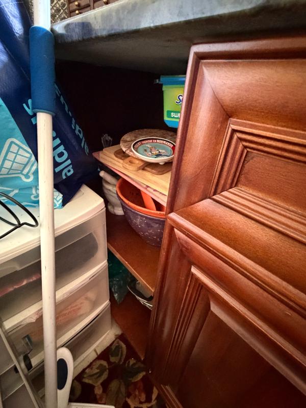 Sale Photo Thumbnail #50