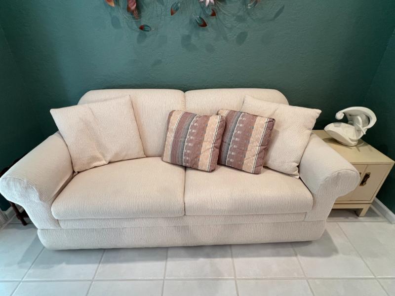 Sale Photo Thumbnail #81