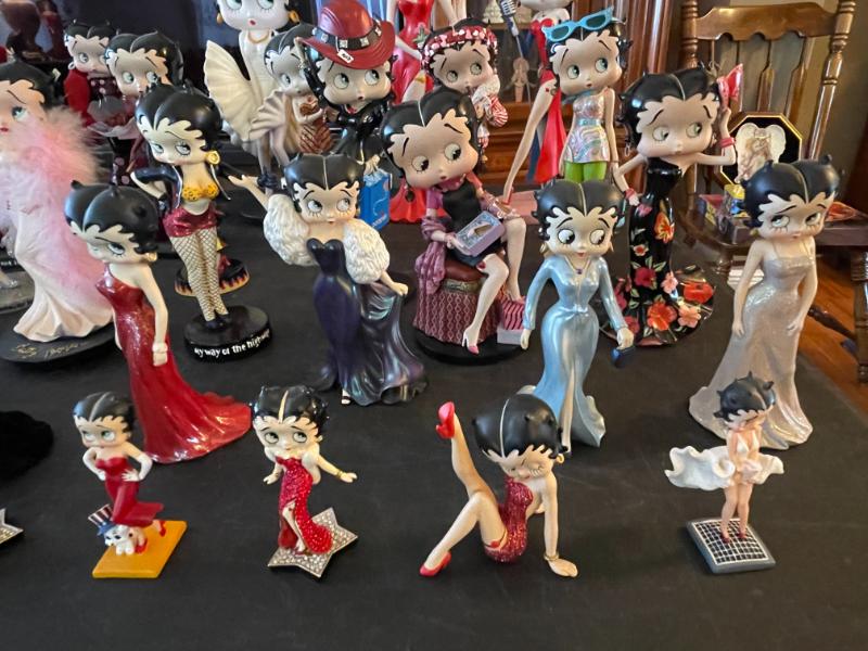 Sale Photo Thumbnail #395