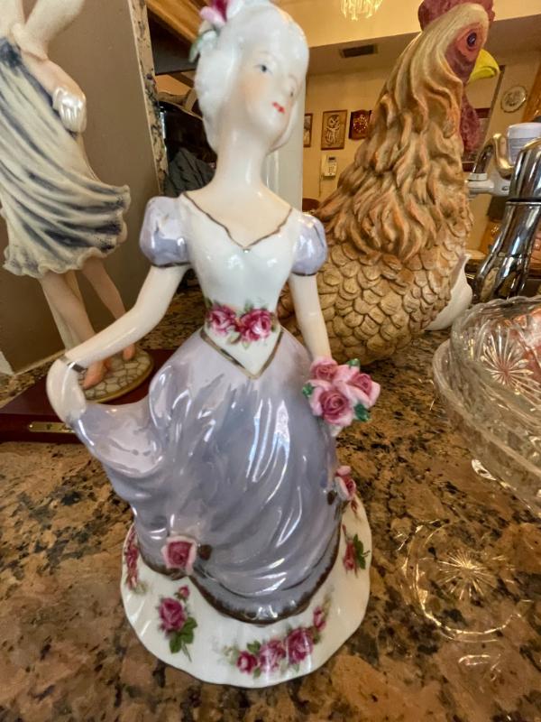 Sale Photo Thumbnail #377