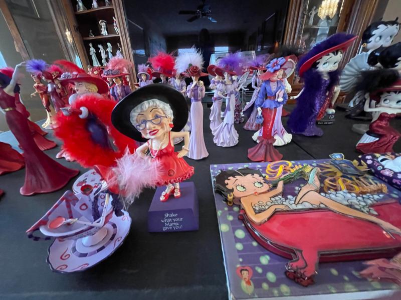 Sale Photo Thumbnail #400