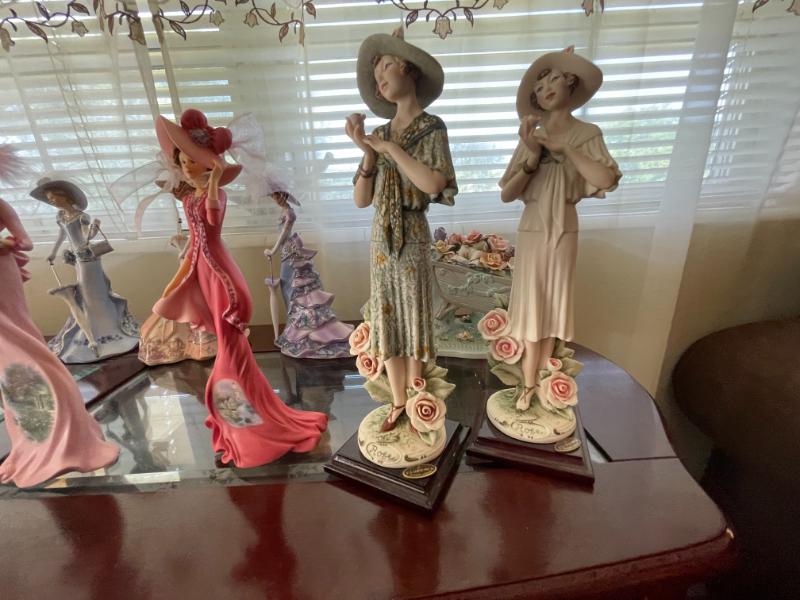 Sale Photo Thumbnail #385