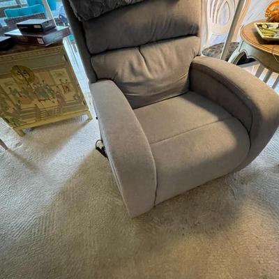 Sale Photo Thumbnail #235