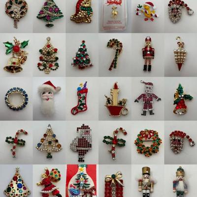 Christmas Pin Jewelry - Lot E