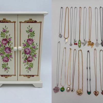 Novelty Necklaces & Jewel Closet