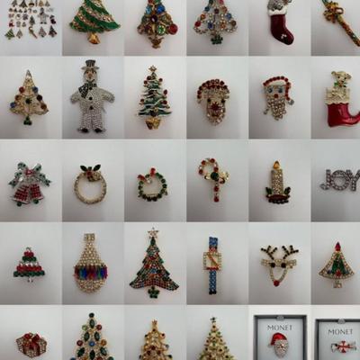 Christmas Jewelry Pin - Lot C