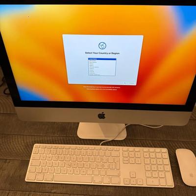 2017 Apple iMac, 21.5 inch Retina 4K display