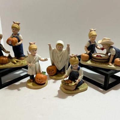 Denim Days Figurines Mix Lot