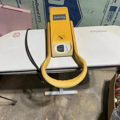 Reliable Empressa Steam Iron Press
