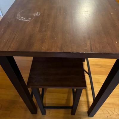 Counter Height Table With One Stool