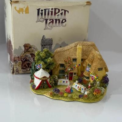 Lilliput Lane The Golden Jubilee Cottage