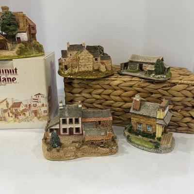 Lot of Five mixed Lot Lilliput Lane