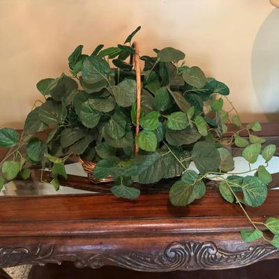 artificial houseplant In Basket