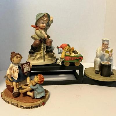 Mix Lot of Figurines