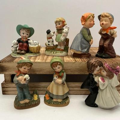 Vintage Napco,Flambro,Homco,mix Lot Of 7