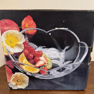 Savoir Vivre Sculptured 11" crystal bowl in the California Poppies pattern