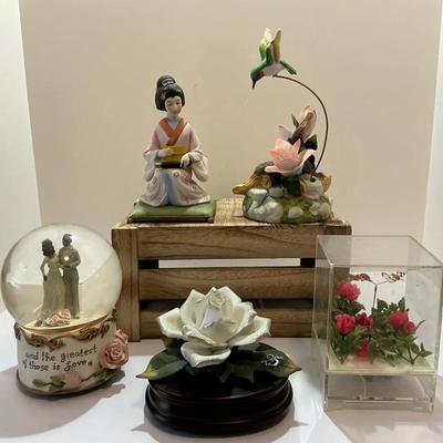 Lot Of Music Boxes Figurines