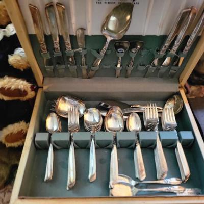 Sale Photo Thumbnail #3