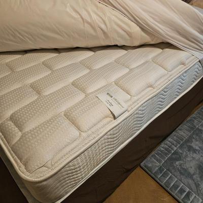 Sale Photo Thumbnail #198