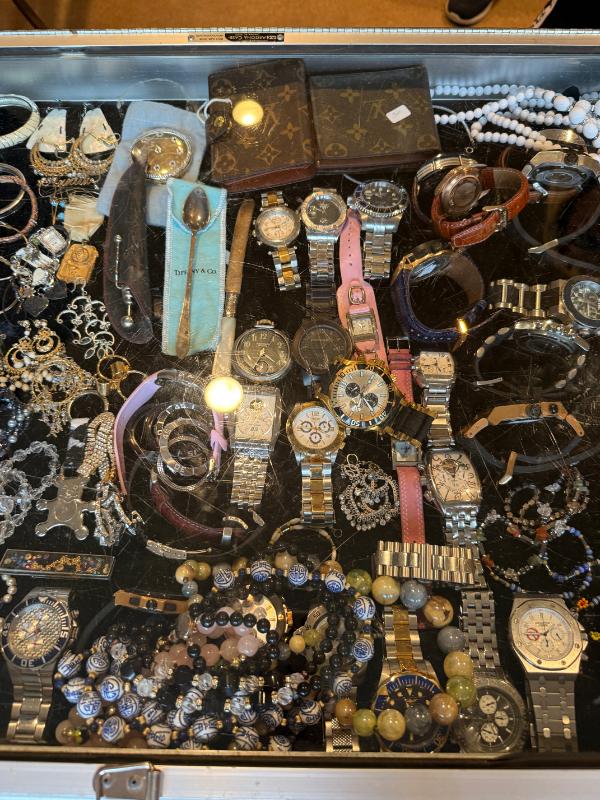 Sale Photo Thumbnail #22