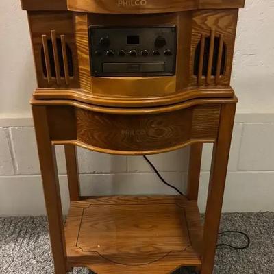 Philco All-In-One Stereo System in Solid Wood Cabinet – Powers On