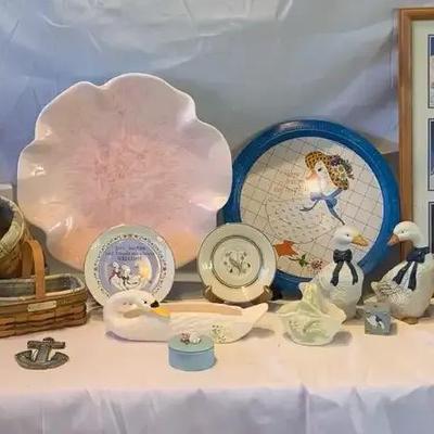 Collectible Home Décor & Art Featuring Paula Heirloom Editions Plate & Longaberger Baskets