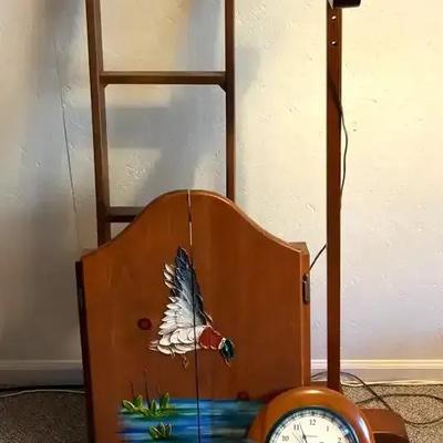 Duck & Goose Wood Decor Collection with Vintage Lamp